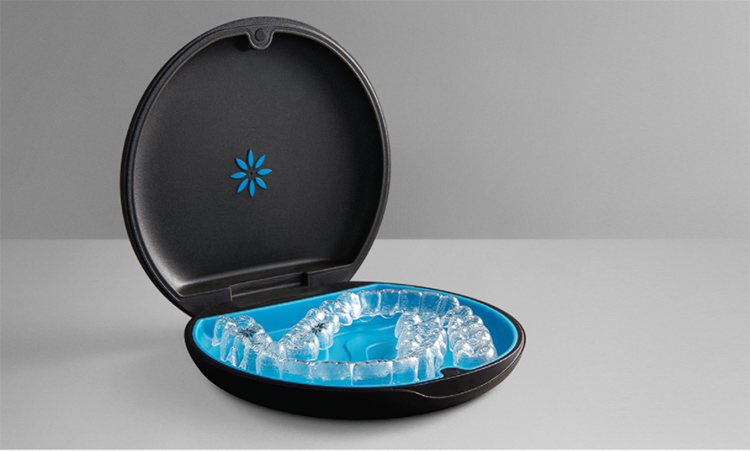 Niềng răng Invisalign 1