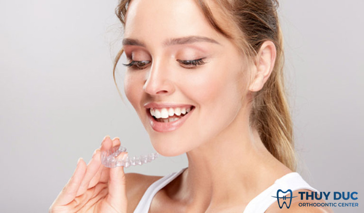 Niềng răng không mắc cài 1 Niềng răng không mắc cài 1