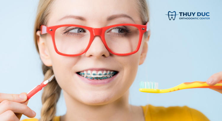 Nguyên Nhân Gây Hôi Miệng Khi Niềng Răng? 1