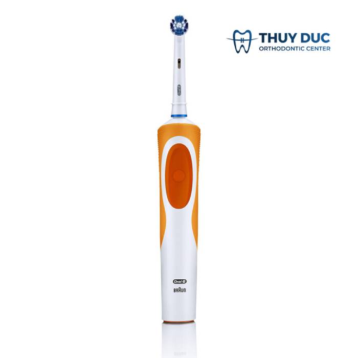 Bàn chải điện Sonic 2D Oral-B D12 1