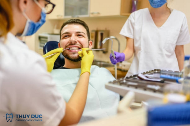 Thao tác sai kỹ thuật chỉnh nha 1 Thao tác sai kỹ thuật chỉnh nha 1