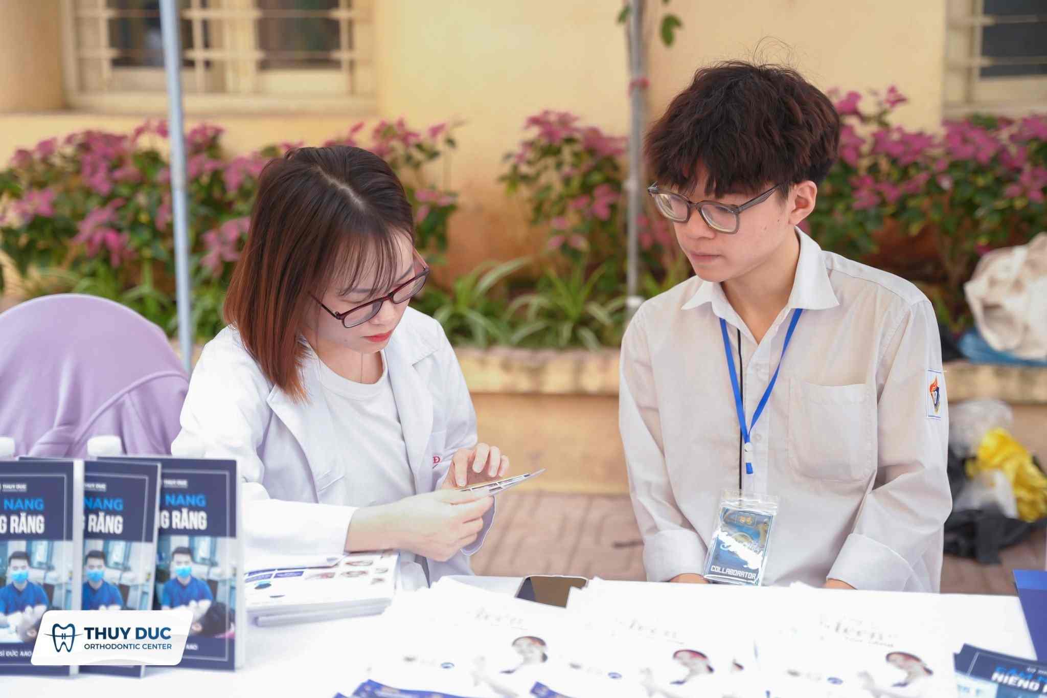 THÚY ĐỨC x THPT VIỆT ĐỨC HÂN HẠNH LÀ NHÀ TÀI TRỢ KIM CƯƠNG CHO SỰ KIỆN  THÚY ĐỨC x THPT VIỆT ĐỨC HÂN HẠNH LÀ NHÀ TÀI TRỢ KIM CƯƠNG CHO SỰ KIỆN