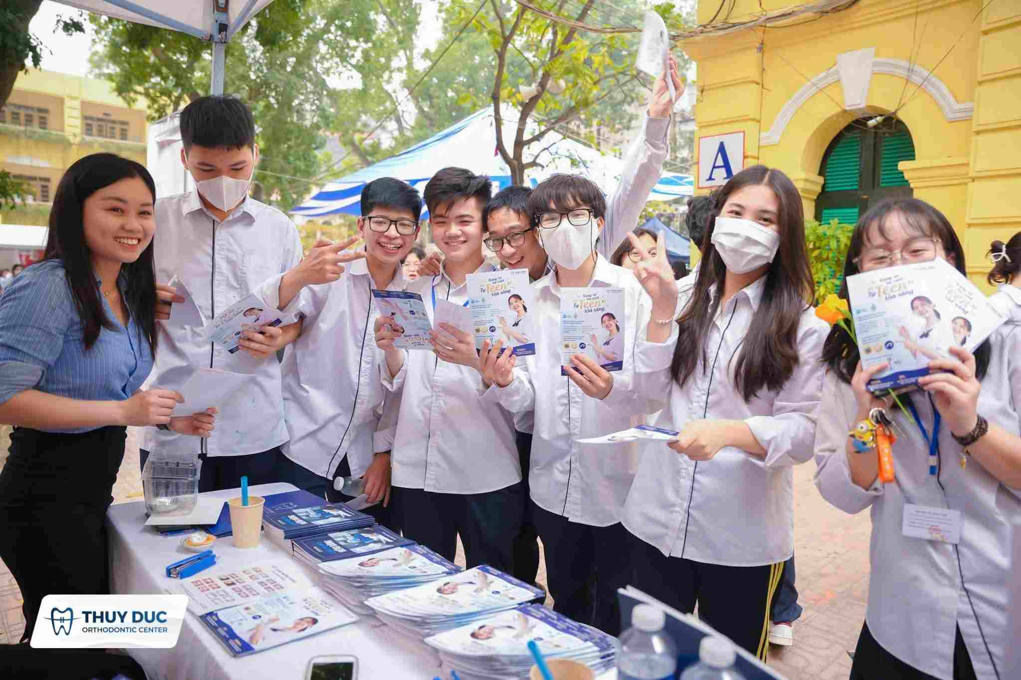 THÚY ĐỨC x THPT VIỆT ĐỨC HÂN HẠNH LÀ NHÀ TÀI TRỢ KIM CƯƠNG CHO SỰ KIỆN  THÚY ĐỨC x THPT VIỆT ĐỨC HÂN HẠNH LÀ NHÀ TÀI TRỢ KIM CƯƠNG CHO SỰ KIỆN