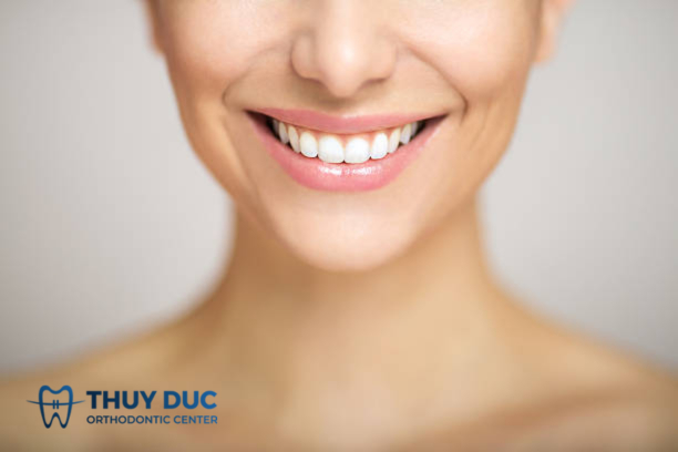 Xem tướng răng cửa đoán mệnh giàu nghèo 1