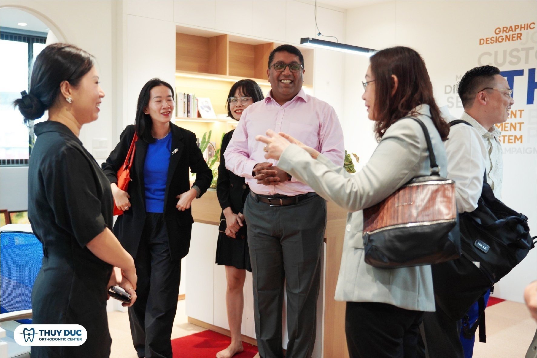 Nha khoa Thúy Đức đón tiếp Giám đốc điều hành Align Châu Á Thái Bình Dương và Giám đốc Marketing Align khu vực Đông Nam Á, Giám đốc Điều hành Align Việt Nam 9 Nha khoa Thúy Đức đón tiếp Giám đốc điều hành Align Châu Á Thái Bình Dương và Giám đốc Marketing Align khu vực Đông Nam Á, Giám đốc Điều hành Align Việt Nam 9