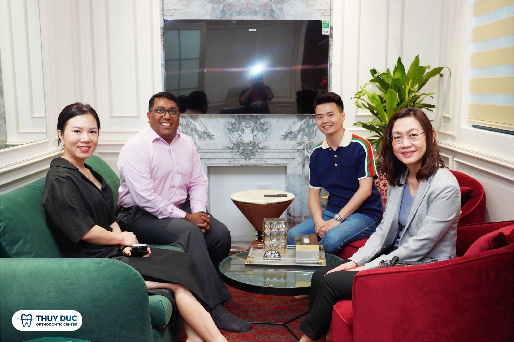 Nha khoa Thúy Đức đón tiếp Giám đốc điều hành Align Châu Á Thái Bình Dương và Giám đốc Marketing Align khu vực Đông Nam Á, Giám đốc Điều hành Align Việt Nam 7 Nha khoa Thúy Đức đón tiếp Giám đốc điều hành Align Châu Á Thái Bình Dương và Giám đốc Marketing Align khu vực Đông Nam Á, Giám đốc Điều hành Align Việt Nam 7