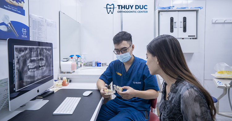 Nha khoa Thúy Đức - Địa chỉ trồng răng implant an toàn tại HN 1 Nha khoa Thúy Đức - Địa chỉ trồng răng implant an toàn tại HN 1