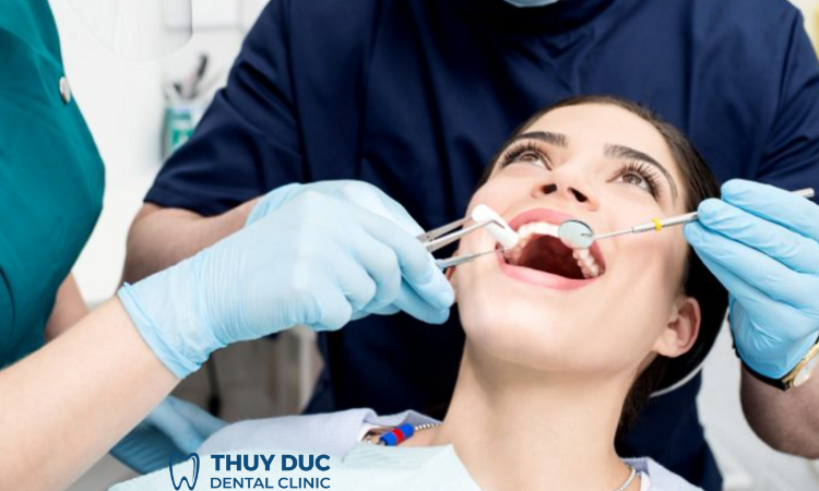 Nhổ răng khôn mọc thẳng có đau không? 1