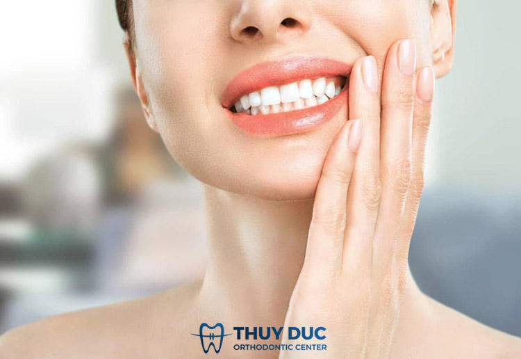 4. Cảm giác bình thường và bất thường sau khi bọc sứ 1 4. Cảm giác bình thường và bất thường sau khi bọc sứ 1