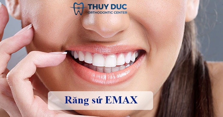 Răng toàn sứ EMAX 1