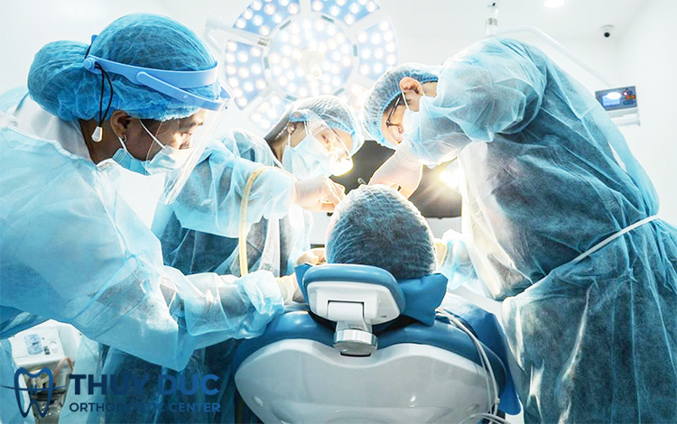 Quá trình ghép xương có đau không, có an toàn không? 1 Quá trình ghép xương có đau không, có an toàn không? 1