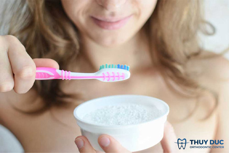 Giải đáp: Có nên dùng bột tẩy trắng răng không? 1