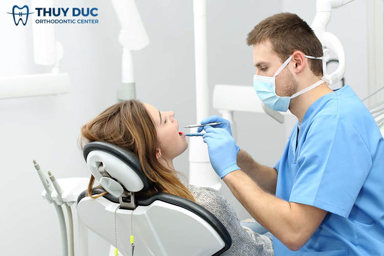 7. Quy trình lấy tuỷ bọc răng sứ chuẩn Y khoa 1 7. Quy trình lấy tuỷ bọc răng sứ chuẩn Y khoa 1