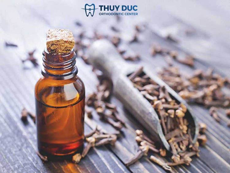 Sử dụng dầu đinh hương 1