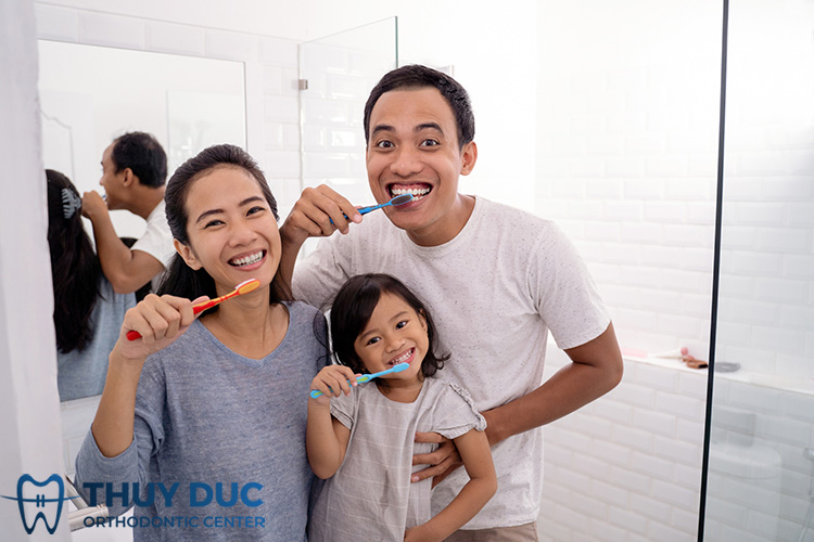 Những lưu ý khi đánh răng vào buổi sáng 1