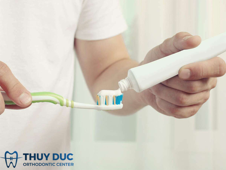 Cắt amidan xong có được đánh răng không? 1 Cắt amidan xong có được đánh răng không? 1