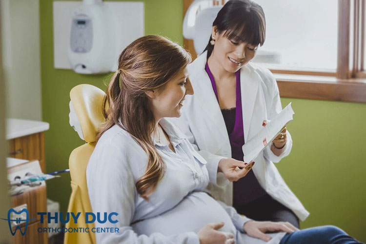 Những điều cần lưu ý khi cạo vôi răng cho bà bầu 1