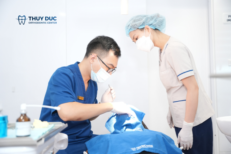 Tái khám theo lịch hẹn của bác sĩ 1 Tái khám theo lịch hẹn của bác sĩ 1