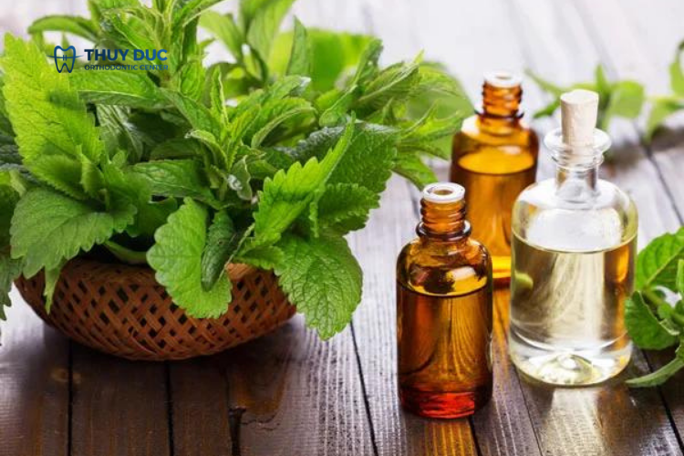 Điều trị sâu răng bằng tinh dầu lá bạc hà 1 Điều trị sâu răng bằng tinh dầu lá bạc hà 1