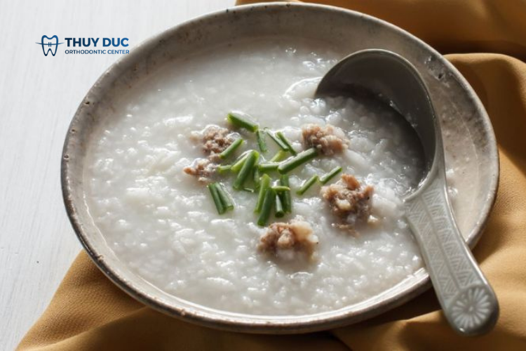 Cần làm gì để vết thương sau khi nhổ răng nhanh lành? 1 Cần làm gì để vết thương sau khi nhổ răng nhanh lành? 1