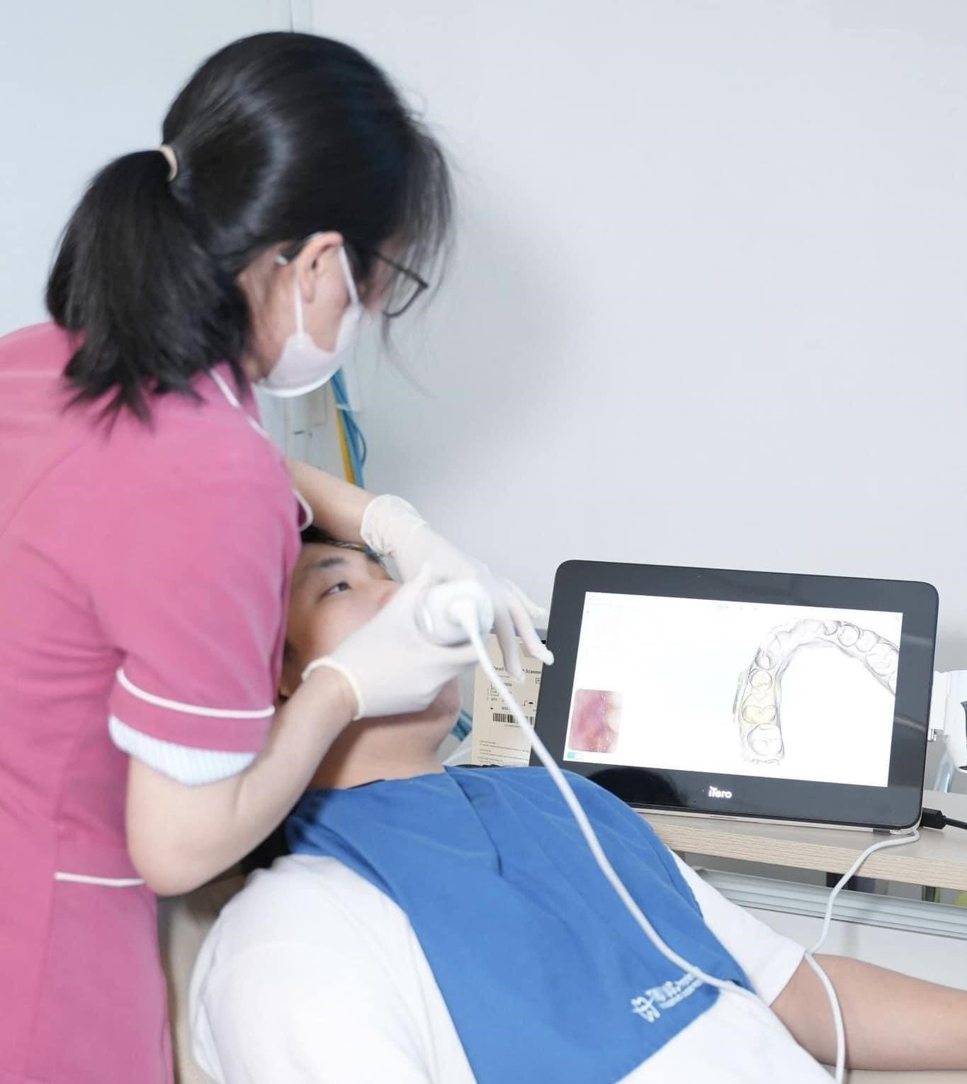 Talkshow “Unlock Your Confidence” Tại Trường Đại Học Kinh Tế Quốc Dân 5