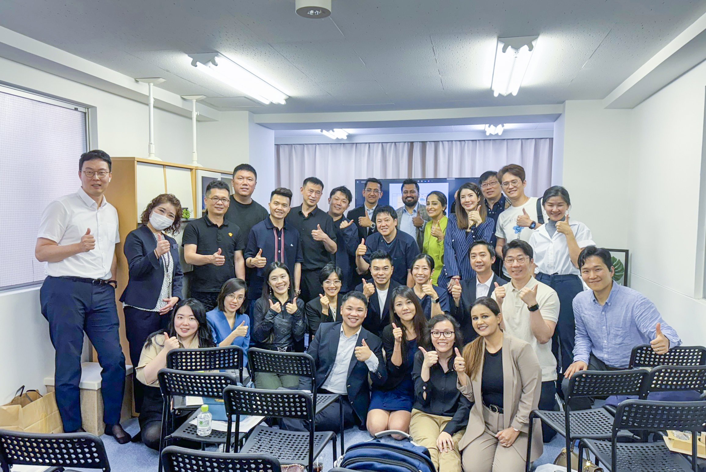 BÁC SĨ ĐỨC THAM GIA INVISALIGN MASTERY CLUB 2024 KHU VỰC CHÂU Á - THÁI BÌNH DƯƠNG TẠI NHẬT BẢN 1 BÁC SĨ ĐỨC THAM GIA INVISALIGN MASTERY CLUB 2024 KHU VỰC CHÂU Á - THÁI BÌNH DƯƠNG TẠI NHẬT BẢN 1