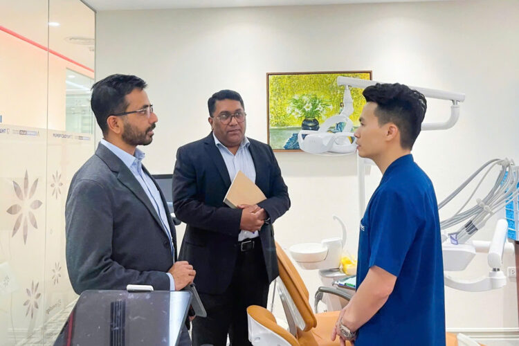 NHA KHOA THÚY ĐỨC VINH HẠNH ĐÓN TIẾP ĐOÀN LÃNH ĐẠO CẤP CAO ALIGN TECHNOLOGY APAC 3 NHA KHOA THÚY ĐỨC VINH HẠNH ĐÓN TIẾP ĐOÀN LÃNH ĐẠO CẤP CAO ALIGN TECHNOLOGY APAC 3